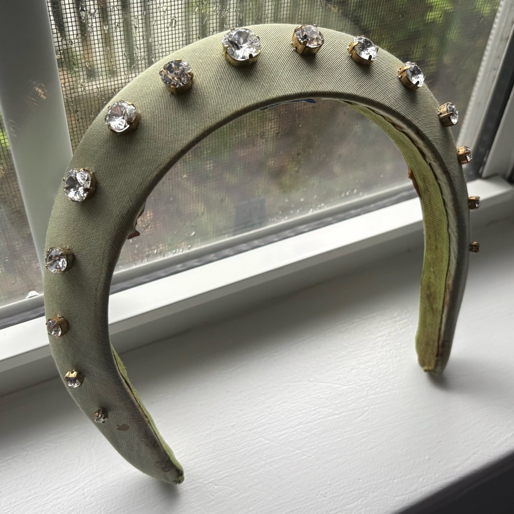 💚 FLAWED - Hill House Green Moire Jeweled Halo Headband 💚 - Picture 4 of 15